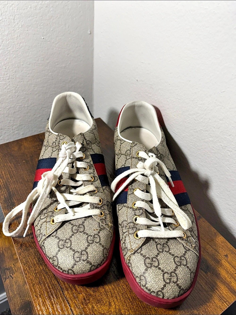 Gucci Men’s Ace GG Supreme Sneaker Brown Red Blue